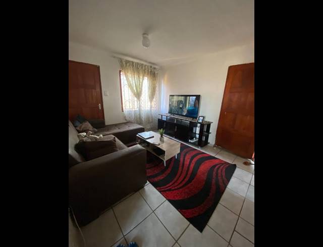 2 BEDROOM HOUSE FOR SALE IN KATLEHONG SOUTH